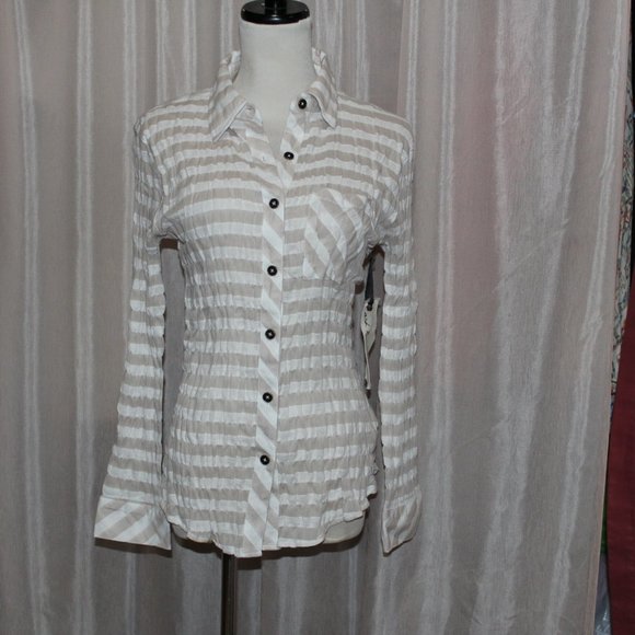 Ash & Ember Button Down Top - Picture 2 of 10